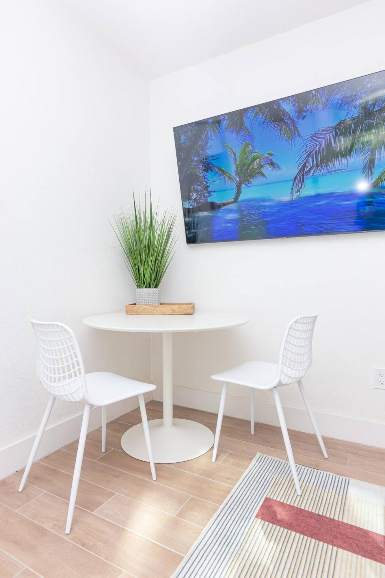 Stylish Studio Apartment In El Portal #1 Miami Luaran gambar